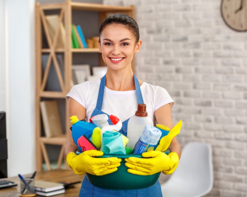 Dangers of Mixing Cleaning Chemicals