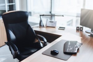 A Clear Desk Policy Can Make Your Cleaners' Lives Easier